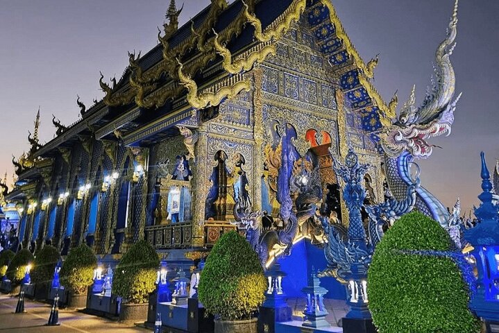 Wat Rong Suer Ten, Blue Temple